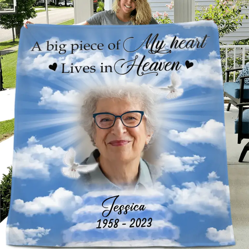 Personalized Memorial Photo Quilt/Fleece Throw Blanket - Memorial Gift Idea For Mother's Day/Father's Day - A Big Piece Of My Heart Lives In Heaven