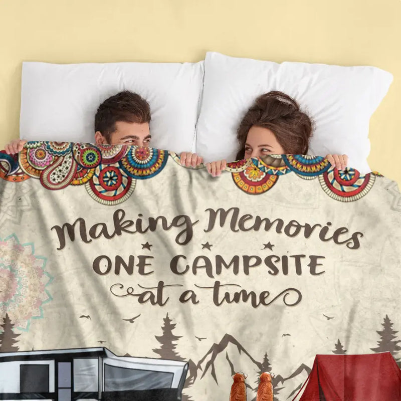 Personalized Floral Retro Vintage Camping Quilt/Fleece Throw Blanket - Gift Idea For Family/Camping Lover - Parents/Single Parent With Up to 4 Kids, 4 Pets - Making Memories One Campsite At A Time
